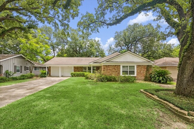 Building Photo - 5242 Beechnut St