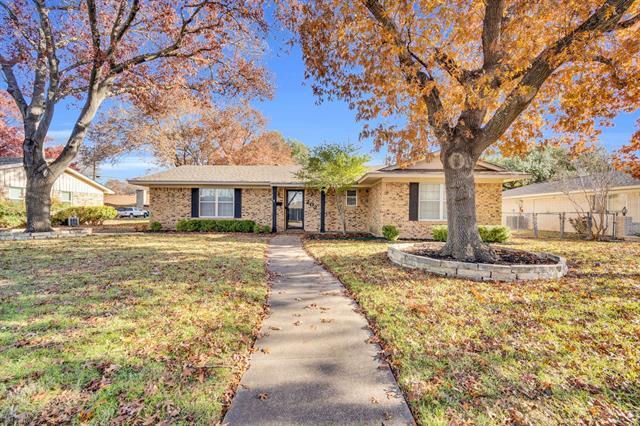 Photo - 202 Vanderbilt Ln