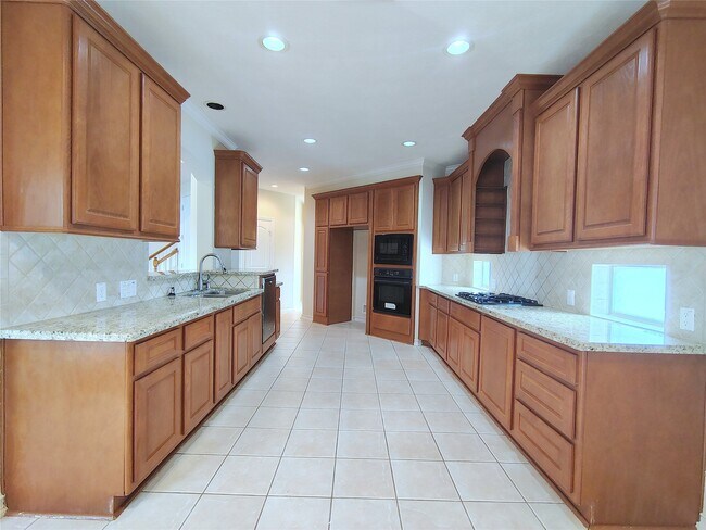 Photo - 5606 Grandwood Ln