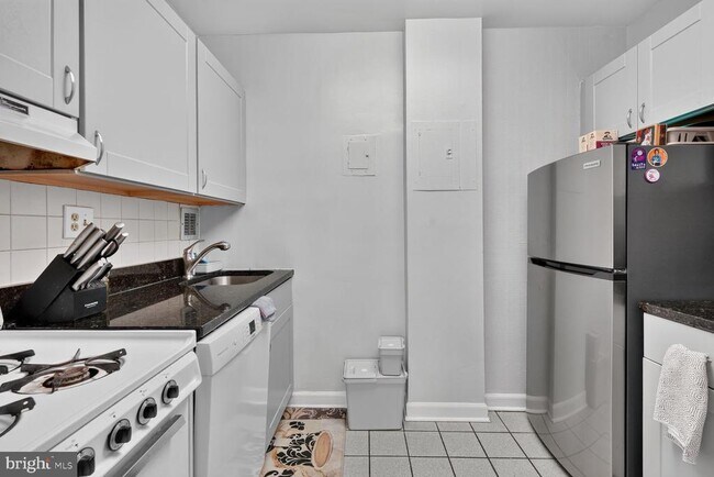 Photo - 1111 Arlington Blvd Unit 419