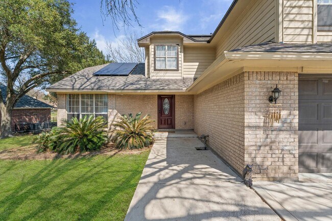 Photo - 228 April Waters Dr W