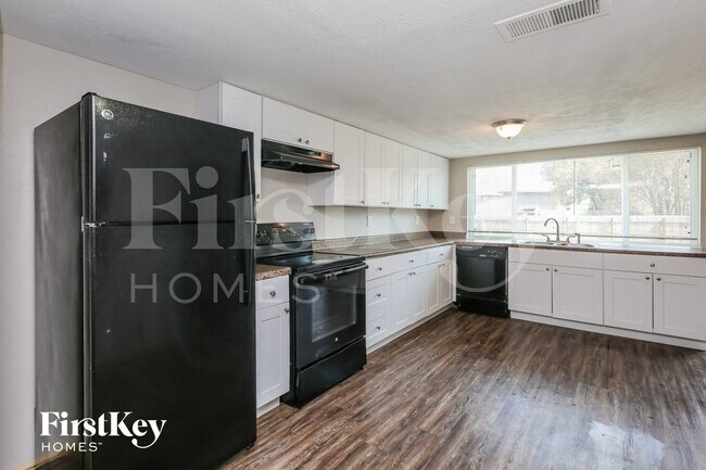 Photo - 1316 Royal Oak Dr
