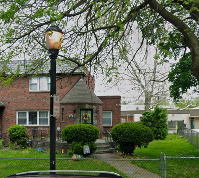 Building Photo - 1610 Park Blvd