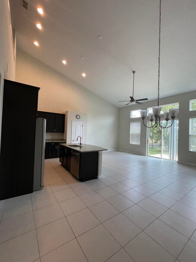 Photo - 91 Redondo Dr