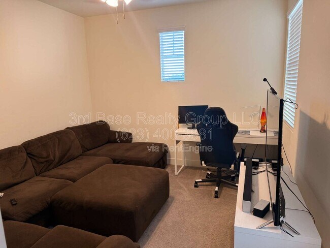 Photo - 21045 W Sunrise Ln