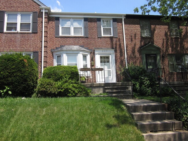 Building Photo - Charming 2 Bedroom/2 Bathroom in Catonsvil... Rental