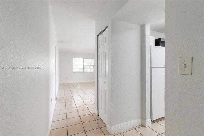 Photo - 17255 SW 95th Ave