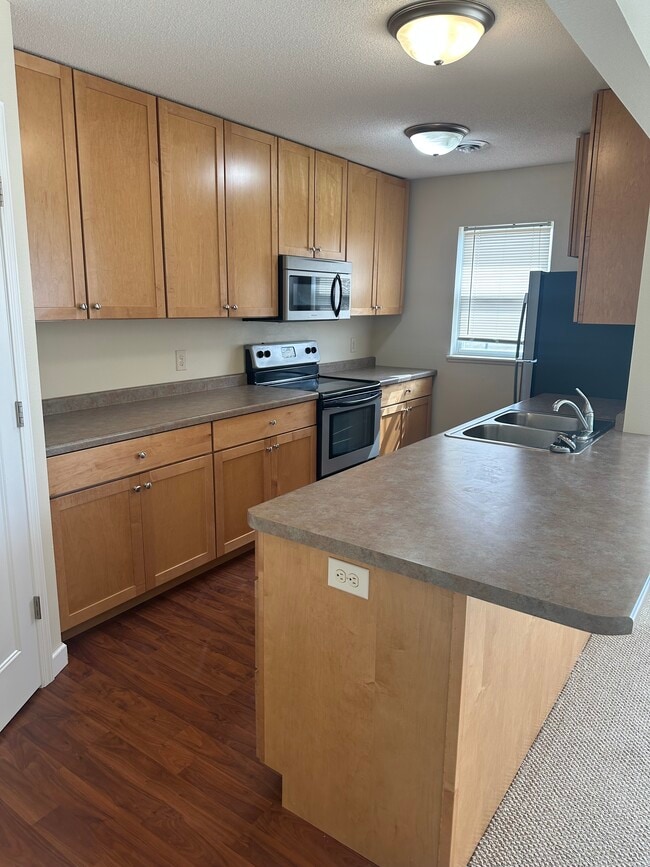 Photo - 2407 Oxford Dr SE Unidad A