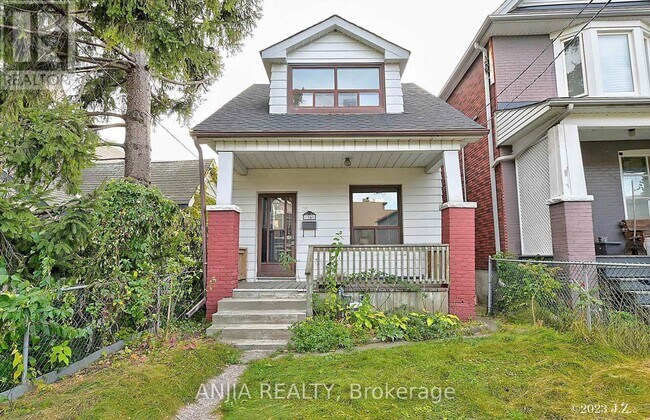 Photo - 36 Gough Ave