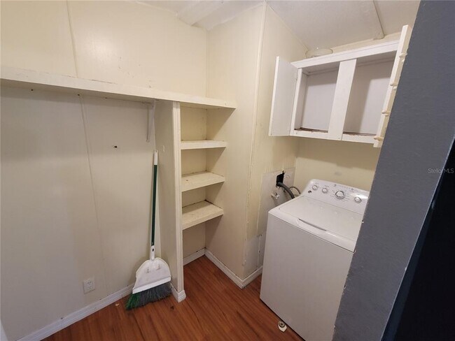 Photo - 40539 Enterprise Rd