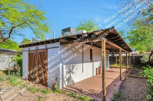 Building Photo - 121 W Birdman Dr Rental