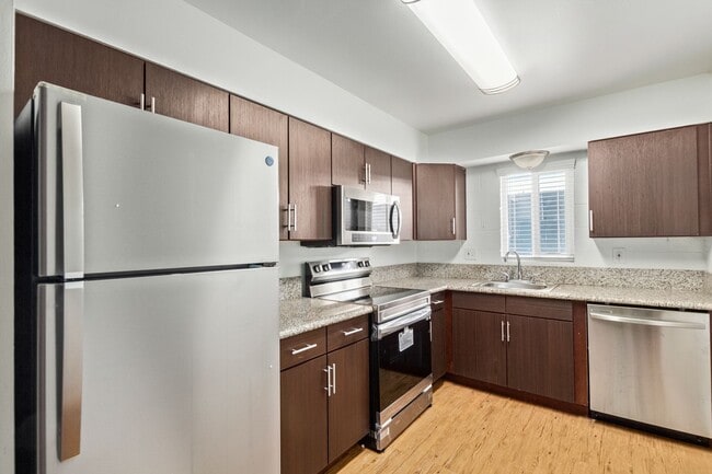 Photo - 109 E Broadway Rd Unit 17