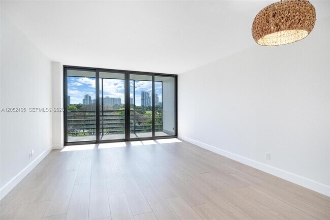 Photo - 20400 W Country Club Dr Unit 610