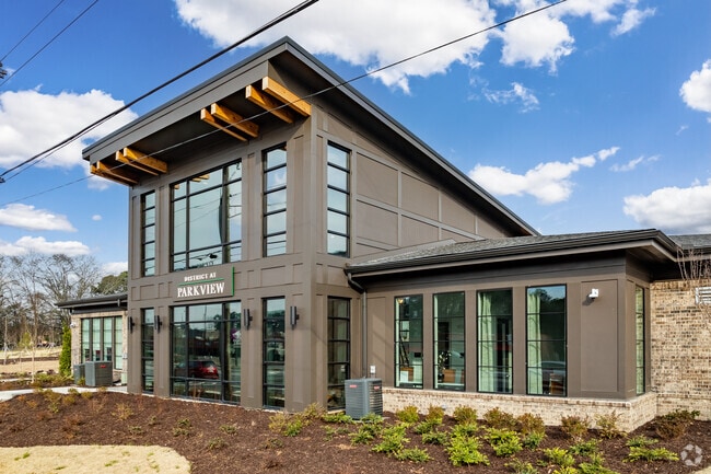 Centro de arrendamiento - District at Parkview