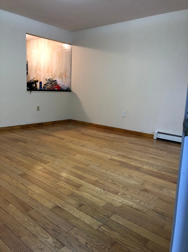 Photo - 399 S 5th St