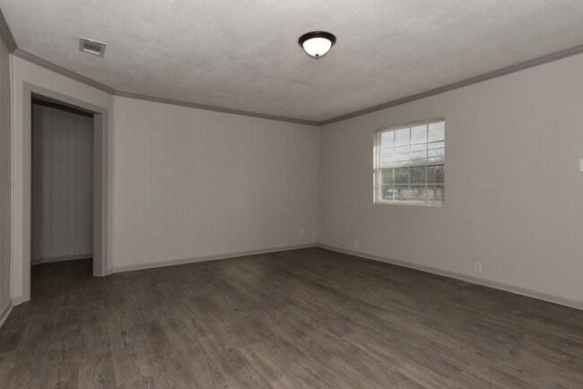 Photo - 1302  Stanford- House **COMING SOON**