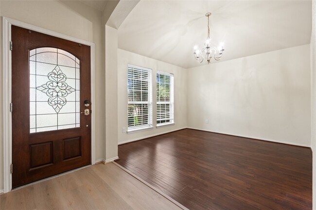 Photo - 2822 Lakecrest Forest Dr