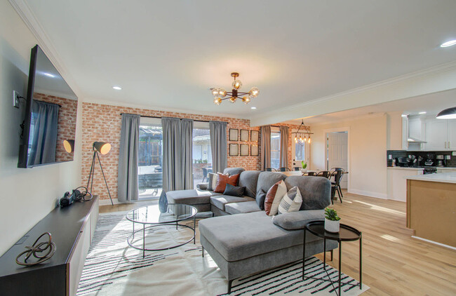 Building Photo - 9306 Bassoon Dr Rental