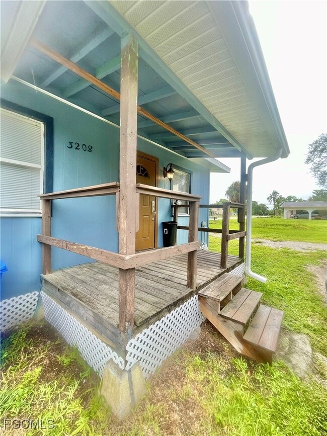 Building Photo - 3208-3216-3216 Dale St