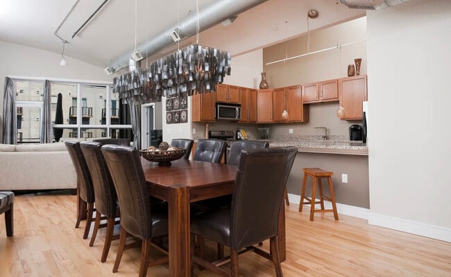 Photo - 2441 Broadway Unit 304A