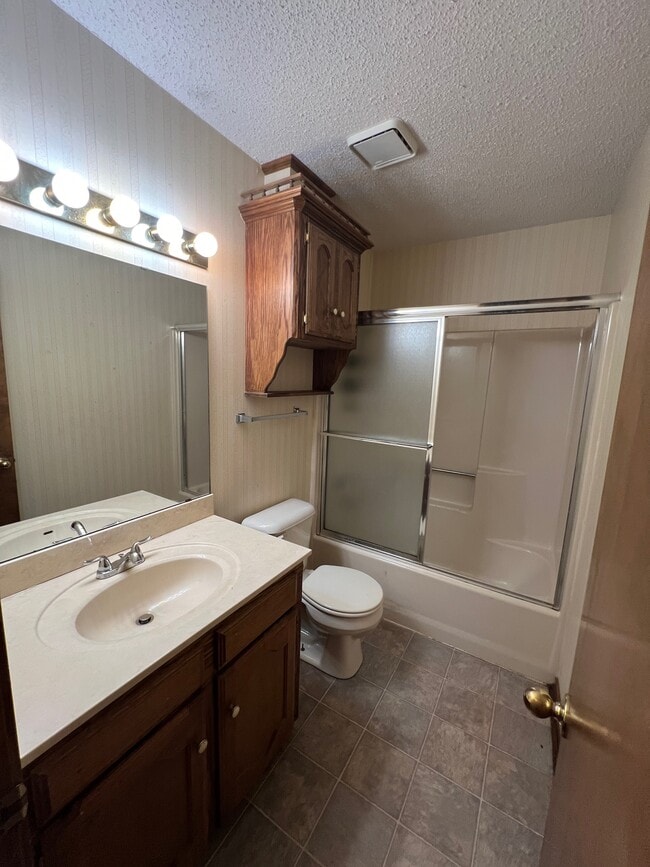 Photo - 203 Kimball Dr