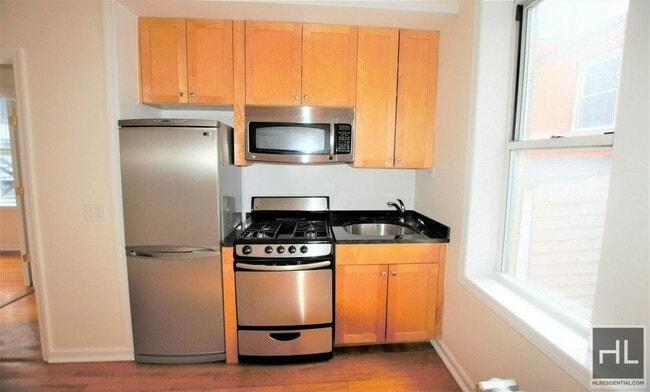 Photo - WEST 13 STREET Unit 33