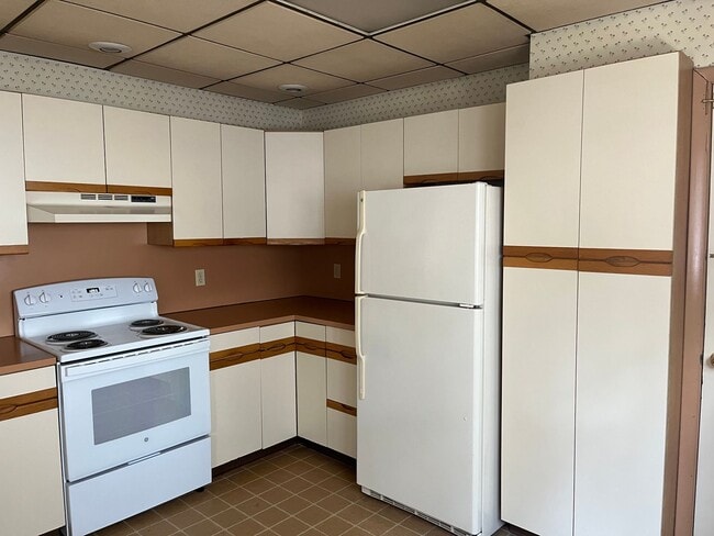 Photo - 940 Woodlawn St Unit First Floor