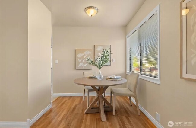 Photo - 3734 S Ainsworth Ave