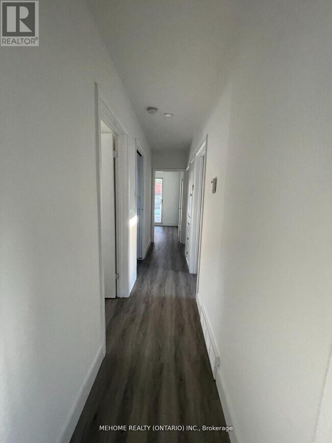 Photo - 83 Cornwallis Dr