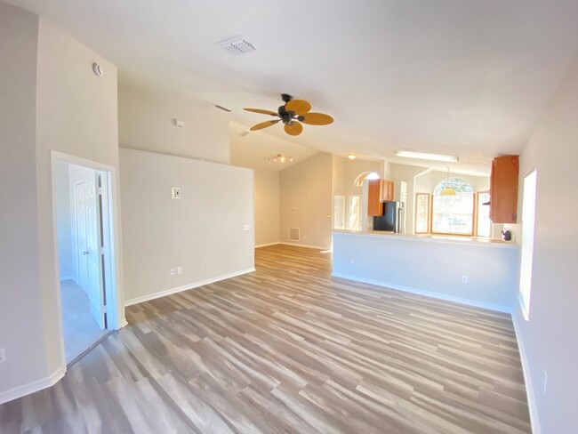 Photo - 132 Rose Hill Trail