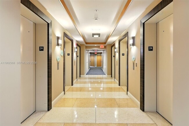 Photo - 244 Biscayne Blvd Unidad 2405