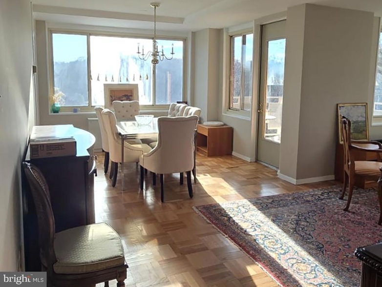 Photo - 4000 Tunlaw Rd NW