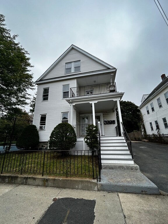 Building Photo - 137 Florence St Unit 3 Rental
