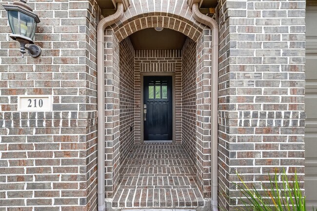 Photo - 210 Emory Birch