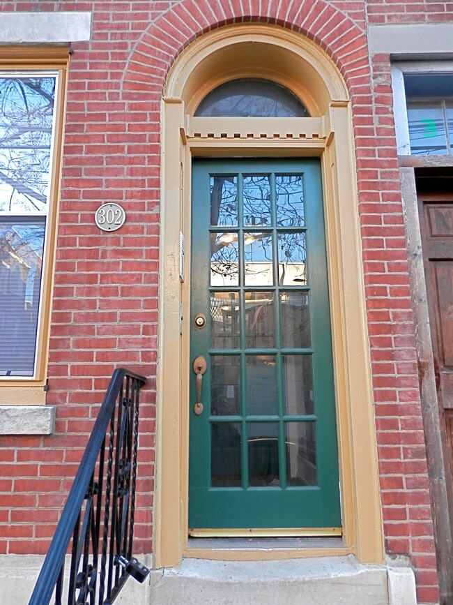 Photo - 302 Dickinson St Unidad #1