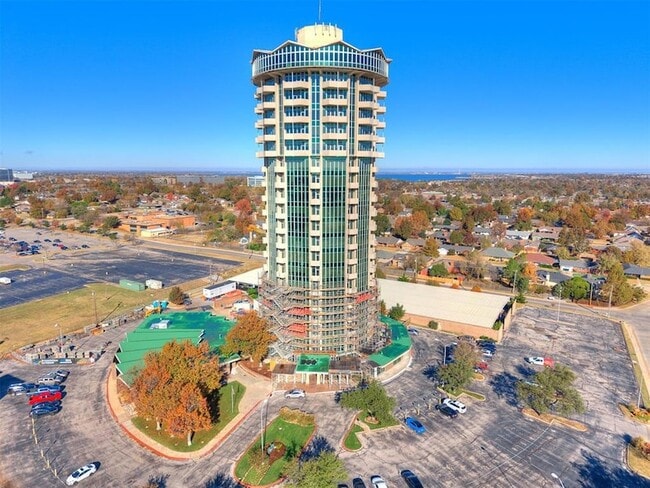 Photo - 5900 Mosteller Dr Unidad STE164