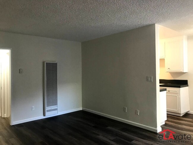 Photo - 10520 Balboa Blvd.