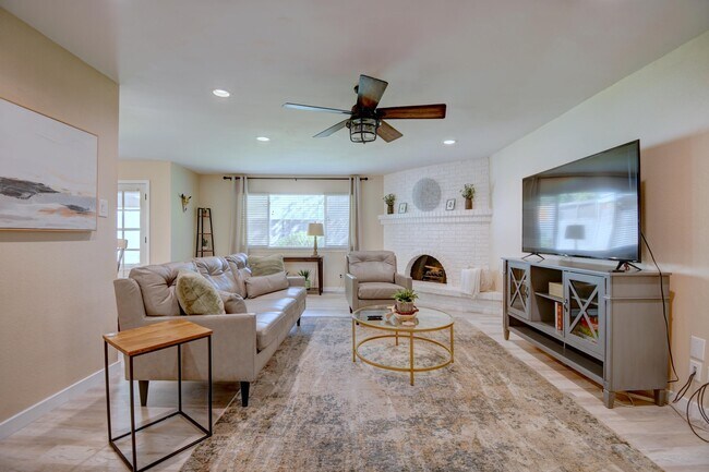 Photo - 7300 Appomattox Pl NE