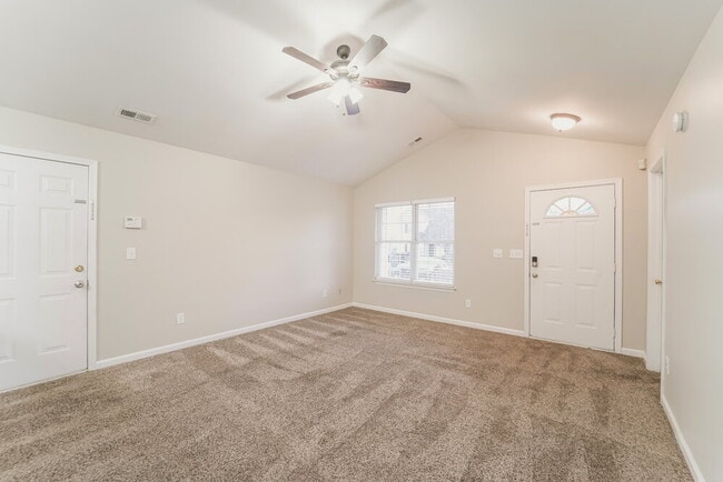 Photo - 785 Sir Raleigh Dr