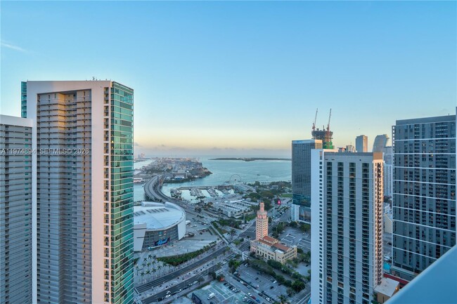 Photo - 851 NE 1st Ave Unit 4207