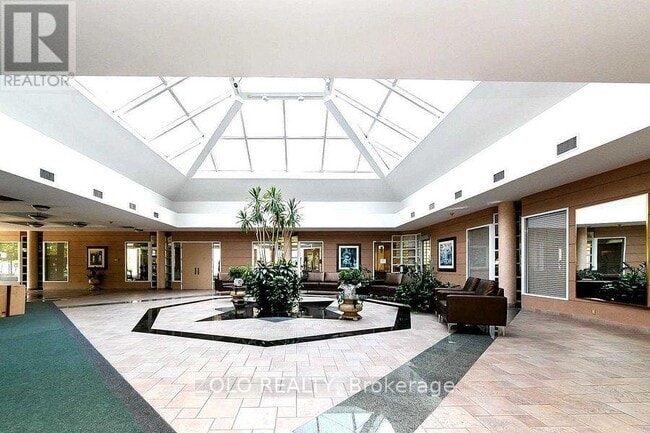 Photo - 7 Concorde Pl Unité 3601