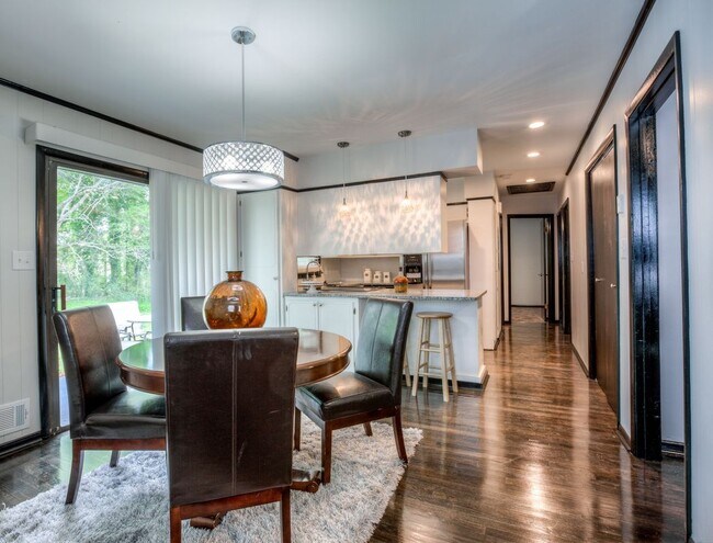 Photo - 1194 Weston Dr