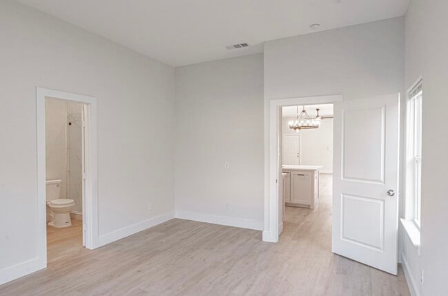 Photo - 13705 Biggs St