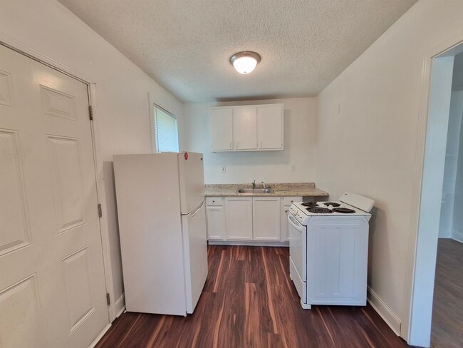 Photo - 1074 Palmetto Ave