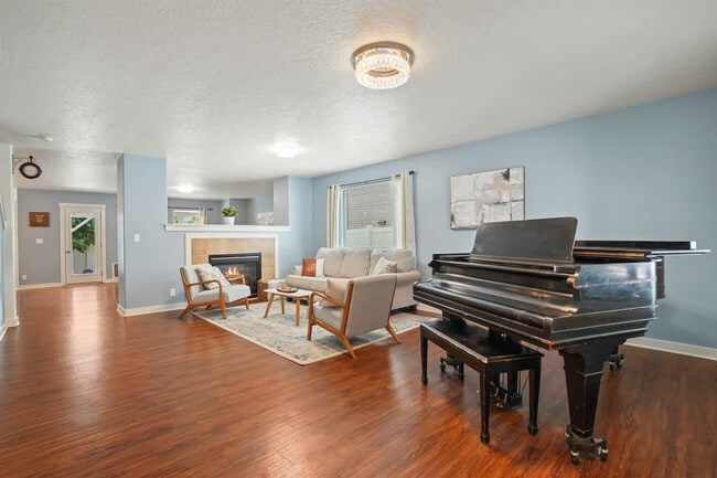 Building Photo - 11230 Silver River Loop Unit ID1460925P