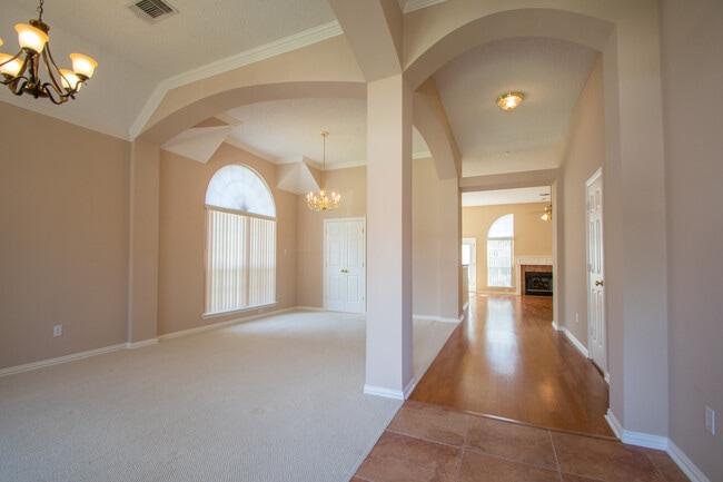 Photo - Updated 3-2-2 in Arlington! Hardwood Floors, Granite Counter Tops!