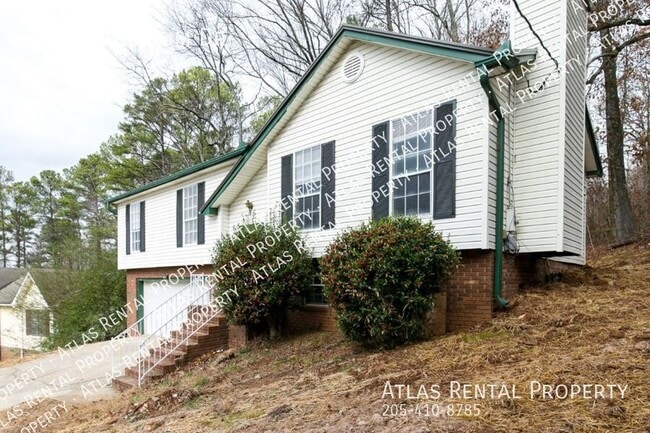 Photo - 2673 Laburnum Dr