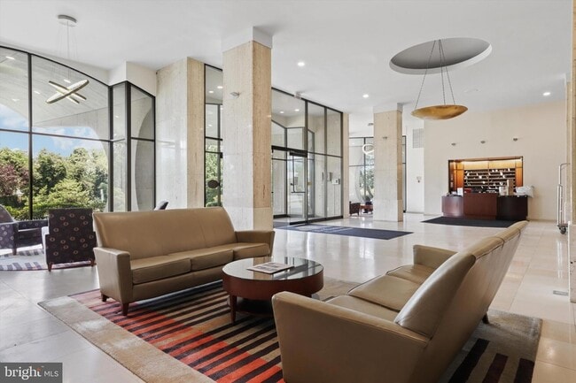 Photo - 301 N Beauregard St Unidad 1707