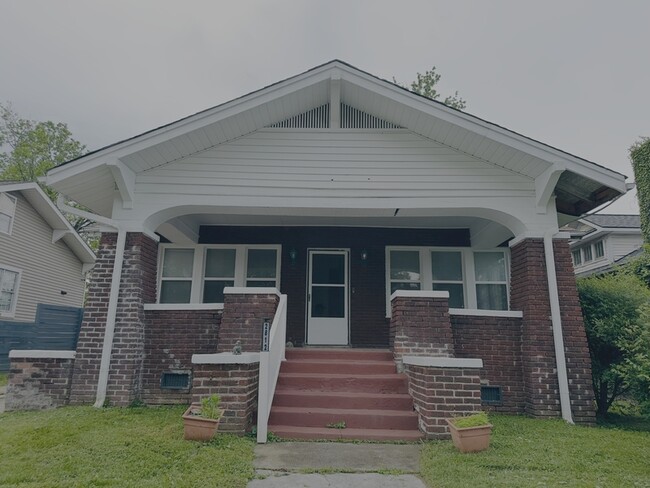 Photo - 2812 Linden Ave House