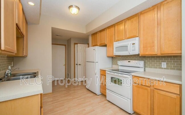 Photo - 2301 Hart Ave Unit 5